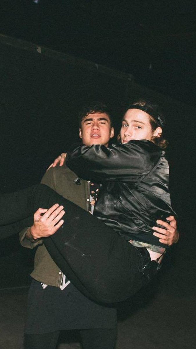 hoodcalumTXO tweet picture