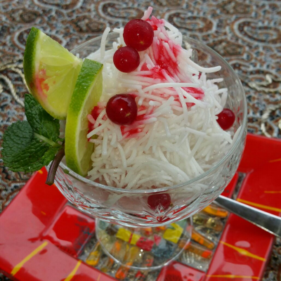 Falooda/FaloodehOriginally from Shiraz, Faloodeh became a quite popular dessert across the region. Central Asian Islamic dynasties took it to India.Left pic Indian version, right pic the original Iranian version.
