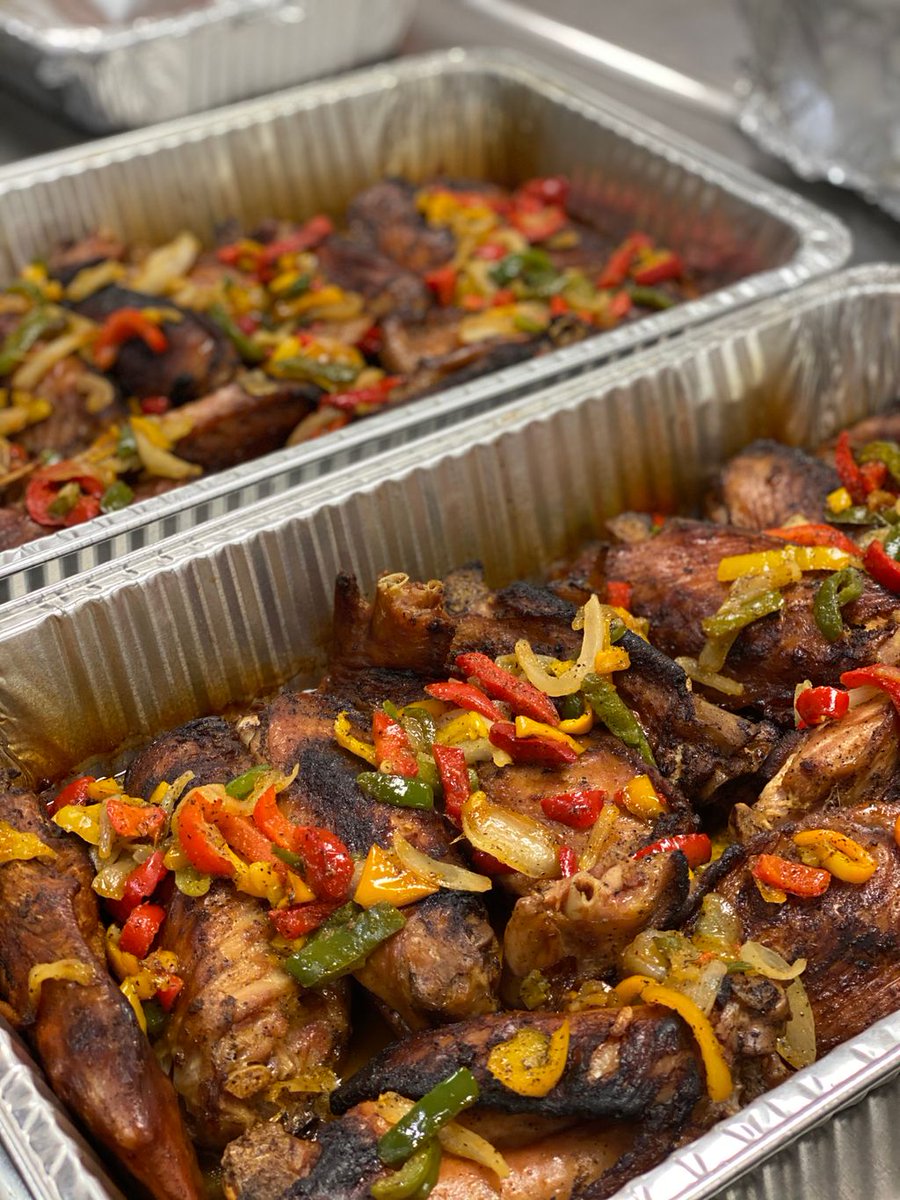 GrubRub15's tweet photo. Eat out, show out, go out, and don’t forget to #grub out with https://t.co/YE7xWDJa9y #cateringcompany #dcfoodie #dcchef #dcevents #smallbusiness DC CBE Certified #: LSZR84743032021 for catering inquires @DHSgov https://t.co/qDwsiN4N2c