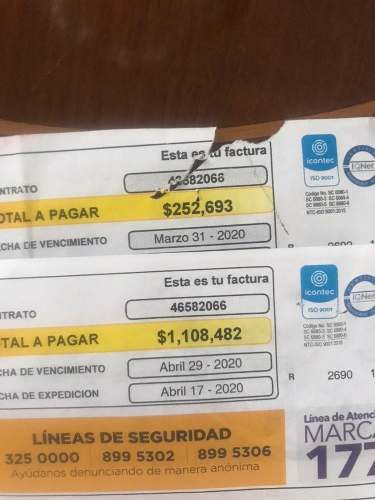 CaliesCaliCOL's tweet photo. NOS ENVÍAN DENUNCIA 📢 Viendo que están subiendo las denuncias del aumento en las facturas, me uno. 
Mi promedio del recibo de servicios en la casa es de 230 o 250 mil pesos mensuales, y ahora me llego por 1.108.482 ¿porque este incremento tan exagerado? https://t.co/c143GjX58w