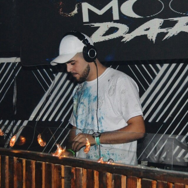 #NuevaFotoDePerfil 🌙🎧