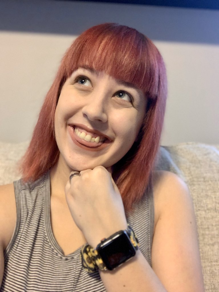 TheRealLizzy98's tweet photo. Surprise everyone but I have bangs now!💁🏼‍♀️ https://t.co/gnYhf2DMGJ