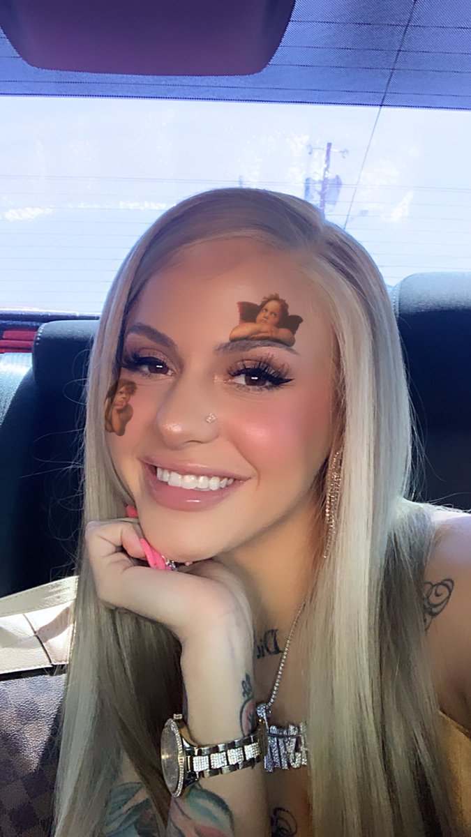 happy angel bby👼🏼