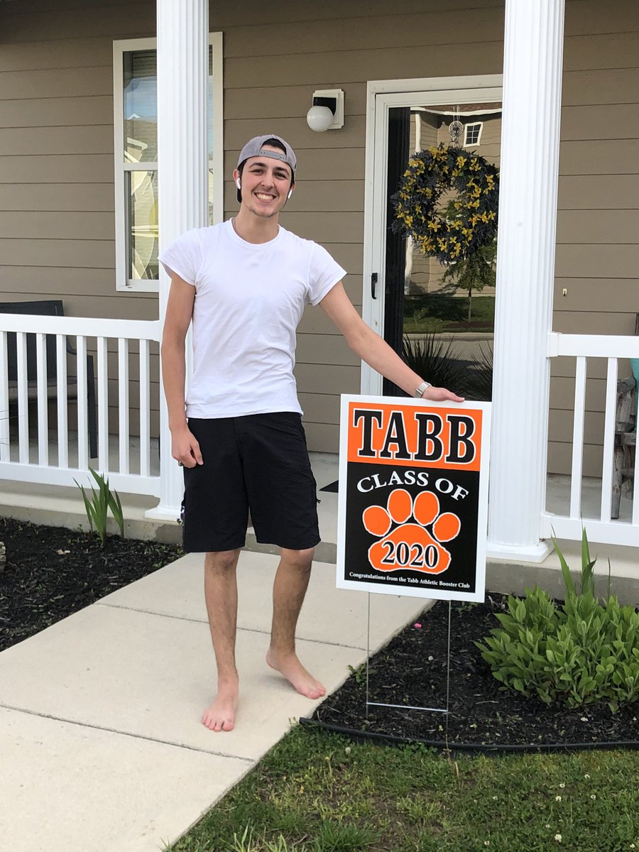 TabbBoosterClub's tweet photo. Check out these Senior Smiles! WE 🧡🖤 Tabb Seniors! https://t.co/VZiwFsI7WA