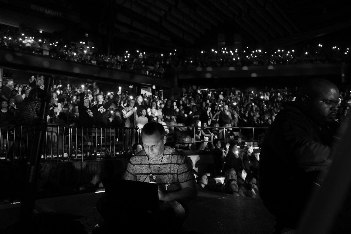 68) John O'Brien [ @johnobrien34]69) Charles Rex Arbogast [@CharlesRexAP]70) Dave Hoekstra71) Kamil Krzaczynski [ @Krzaczynski]