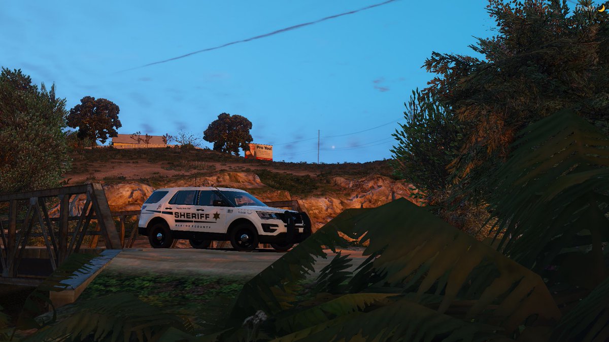 LakesideRP_'s tweet photo. Enjoy some pictures of the BCSO CID explorer and their Tahoe out on patrol this morning! #WeNeverRest Join today!
โ
#LSRP #GTAVRP #FiveM https://t.co/DQQXNoSqnQ