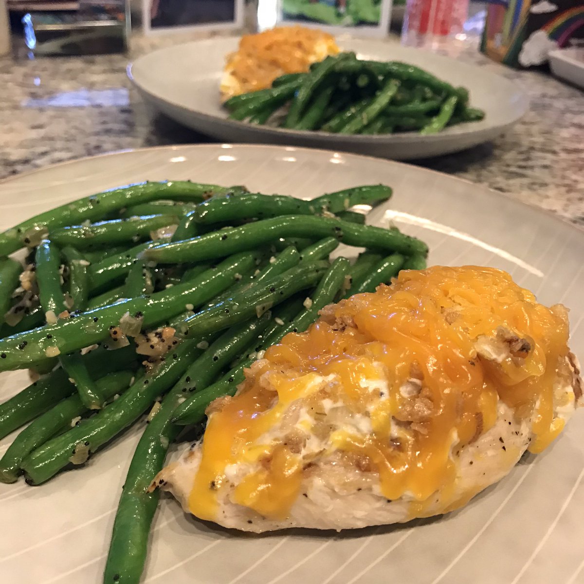 bonitaxlinda's tweet photo. Cheddar-Crusted Chicken with Everything Bagel Seasoned Green Beans
#ChefLin https://t.co/4uL1eZrplb
