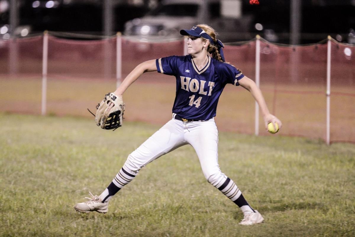 Super excited to announce that I will be continuing my academic and athletic career at Illinois College! Big thanks to all my teammates, coaches, family, and friends that have made me the player I am today!