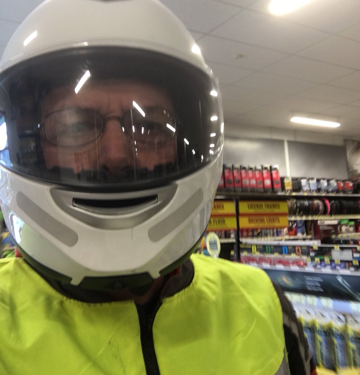 LRNFZX's tweet photo. Motorcycle fluid run - Advance Auto https://t.co/kH7LJmbLzq