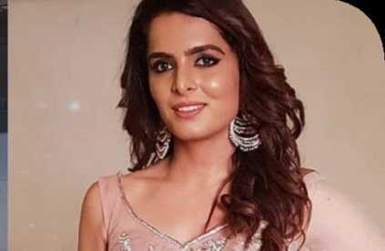 Preeran8's tweet photo. Ruhi chturvedi birthday 🎂 https://t.co/1xuhb7Z3dO