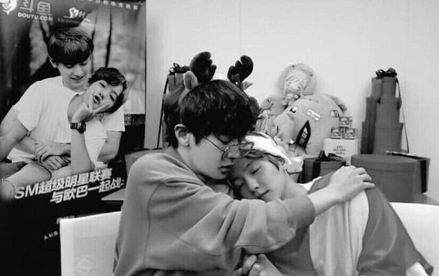 julyapey's tweet photo. @yeollovely https://t.co/fnAB8oqSIN