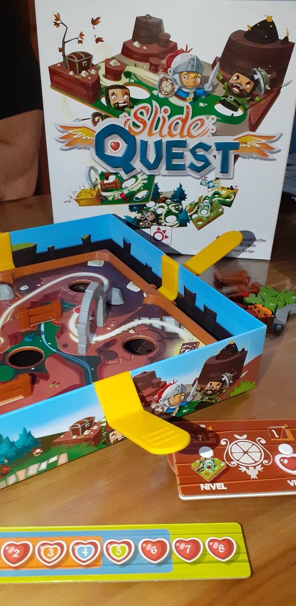 MeepleSoy's tweet photo. Un pasafases de mesa, super crispante pero divertidísimo este #SlideQuest de @Mercurio_Juegos Recomendadísimo para  pasar un ratillo genial!! 🏰 https://t.co/8Qwwkr5QVy