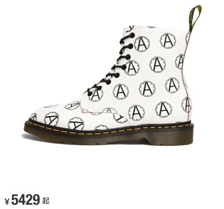 HayoonbinStyle's tweet photo. This pair of shoes is a 2016 style. At that time approx
$191.Now there is an information for reference（¥5429≈$766） https://t.co/myuRDeKWlS