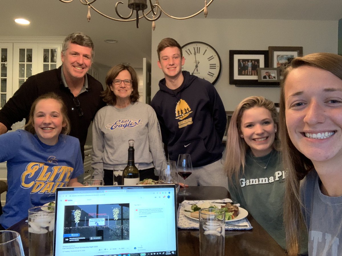 CoslerTj's tweet photo. The Cosler family is ready for scholarship night. @SandburgHS @jltyrrell8 @GregGardner718 https://t.co/AxOvK8kq13