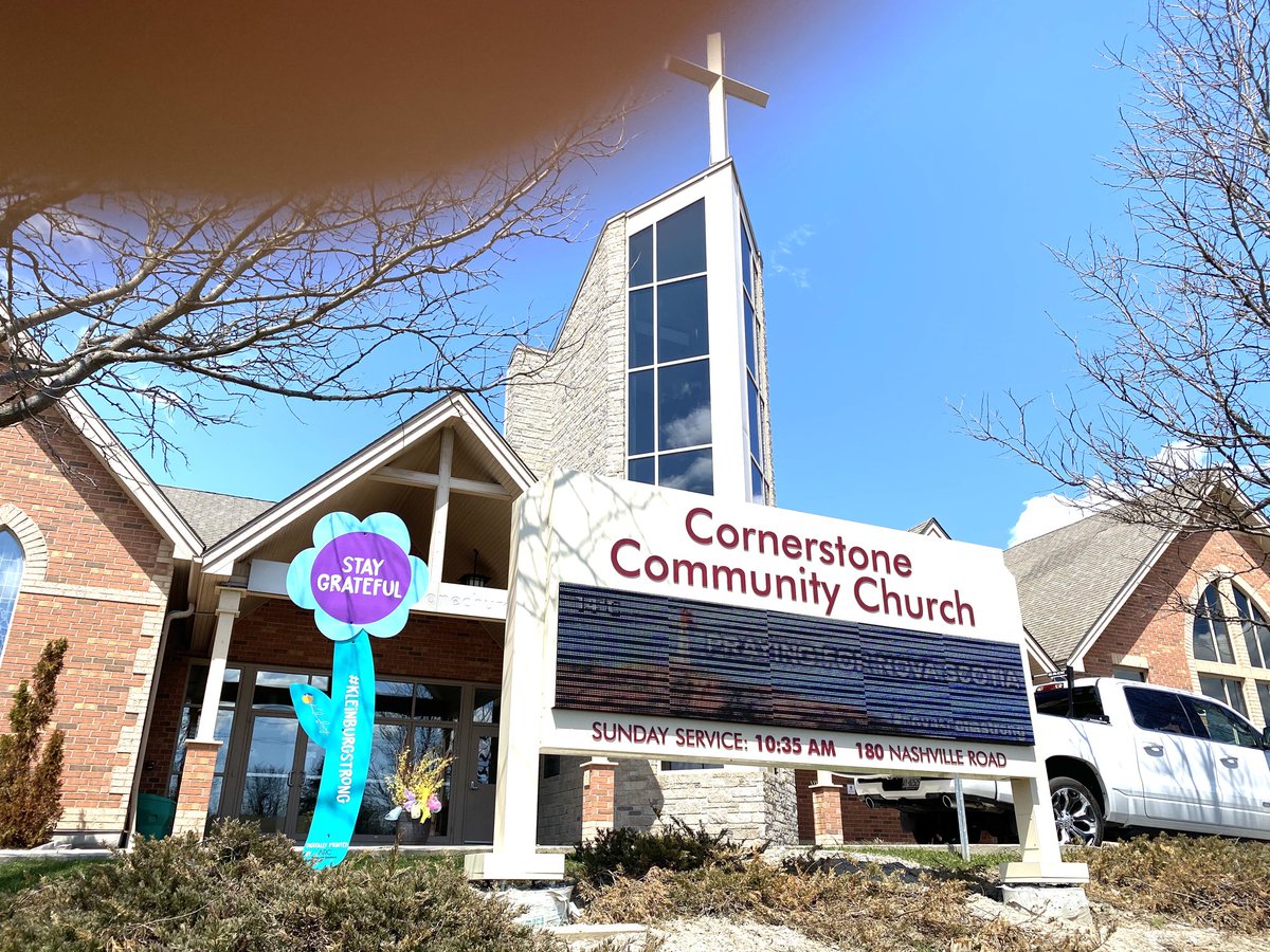 The #Kleinburg #BIA is grateful for our community support from the #CornerStoneChurch for planting Flowers 🌸of Hope. Surprise your mom this #MothersDay with a positive message on her front lawn. Purchase a #FlowerOfHope from: KleinburgBIA@gmail. #KleinburgStrong #Vaughan #Covid