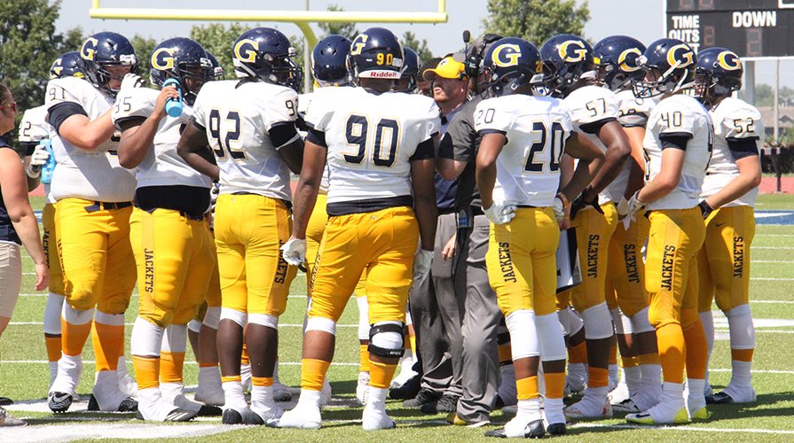 DacovinY's tweet photo. #AGTG blessed to receive an offer from Graceland university 🔵🟡⚪️#go jackets https://t.co/GGpBeCS6FA