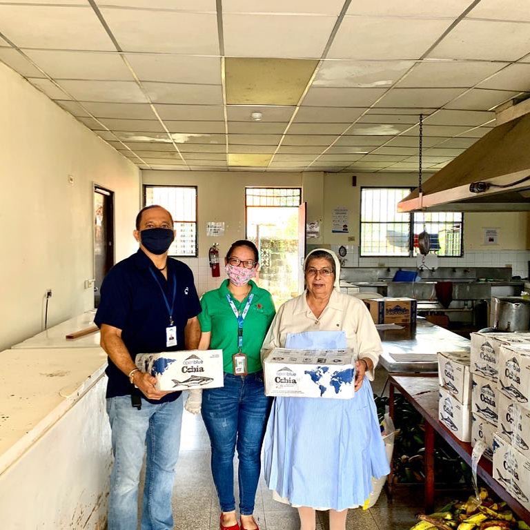 OpenBlueCobia's tweet photo. Caring for children's health with good nutrition, community spirit and the health of our oceans with #maricultura#acuicultura is of primary importance
#PanamaSolidario
#TeamOpenBlue supports #HogarSanJosédeMalambo because our children are our future!
#OpenBlue https://t.co/MbTh87vKQd