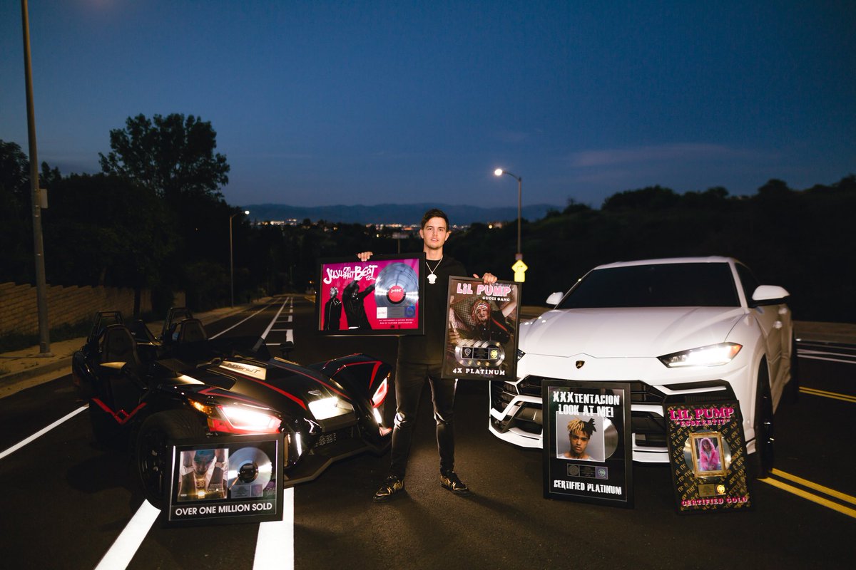 Men lie, women lie, numbers don’t.. ⁣
(btw not pictured: the 20 other plaques back at the house that I couldn’t fit in the back of the car) 🏆🤫