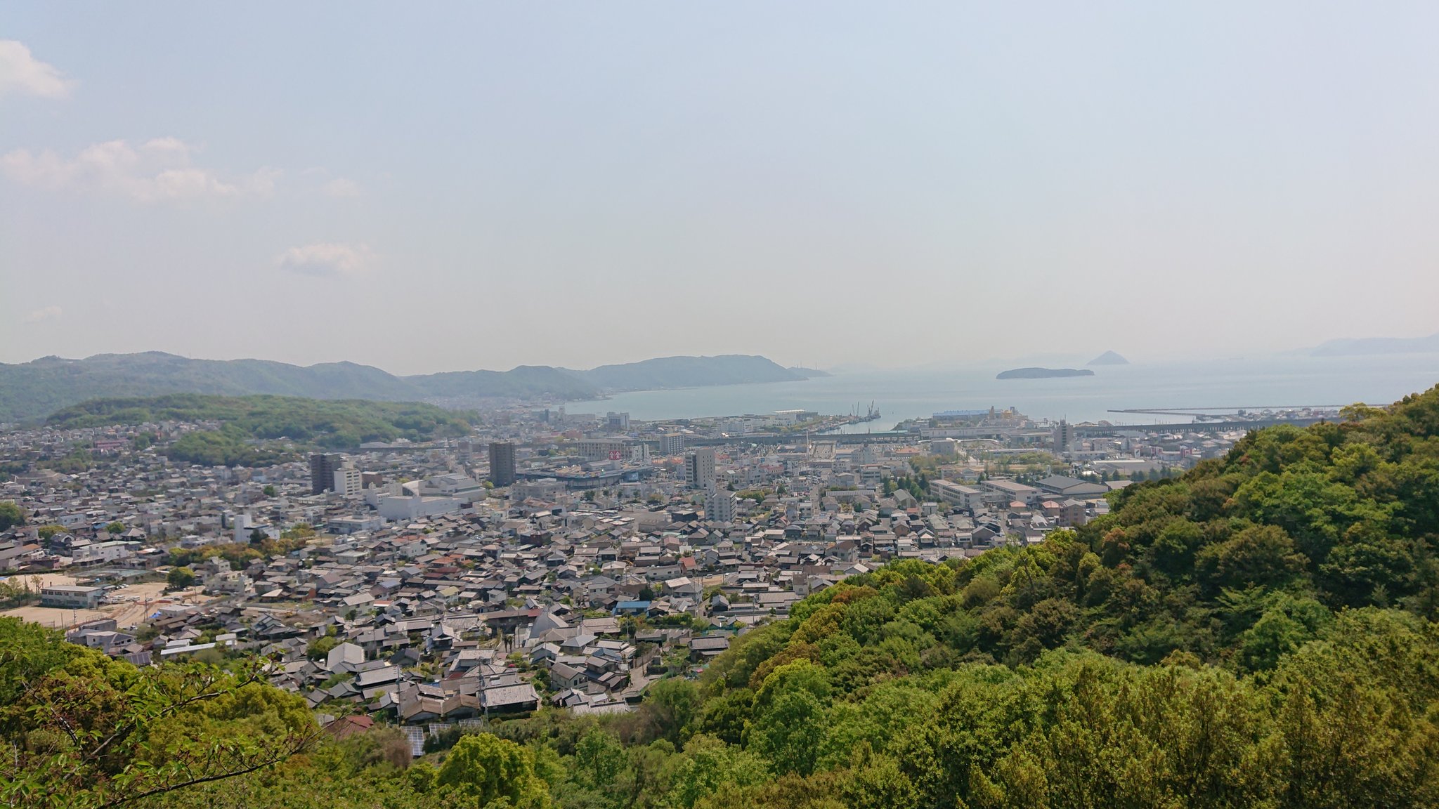 ブッチャ on Twitter