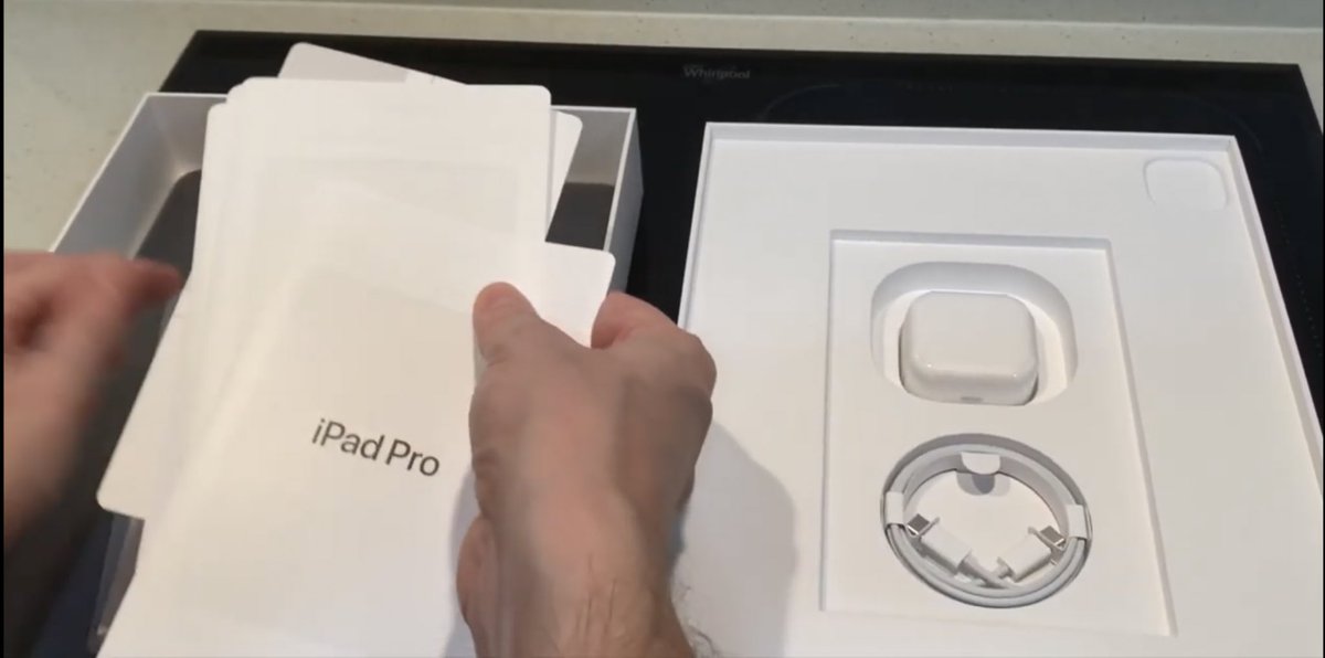 RonaldVining's tweet photo. Kudos @Tim_Cook! I ❤️ it! When #unboxed & #reviewed 2020 @Apple 1TB, Wi-Fi+Cellular, USBC, 12.9inch #iPadPro, #ApplePencil & #MagicKeyboard Case/#Trackpad, I noticed fun #EasterEgg: Look, I 👀 see classic #ClickWheel #iPod on right, what about you? WATCH: https://t.co/EmbN0FflNK https://t.co/DdgCLSFKhd