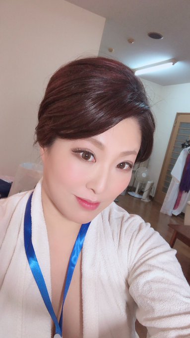 撮影中なのです。 https://t.co/l43eeCvTCx