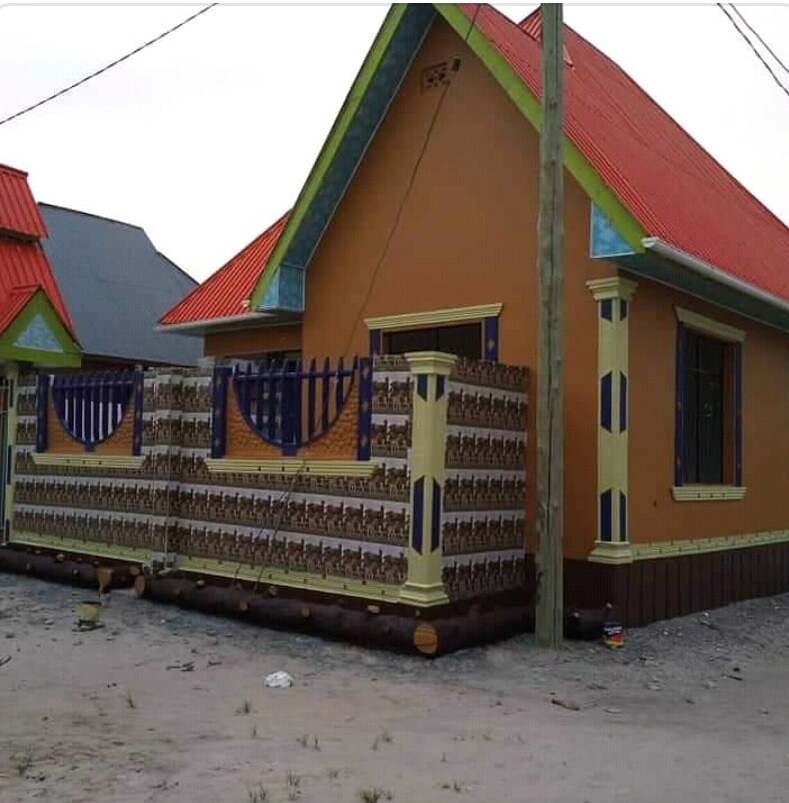 Mjengo,,wako,,upendeze kwa rangi,,safi,,call,,0621902379