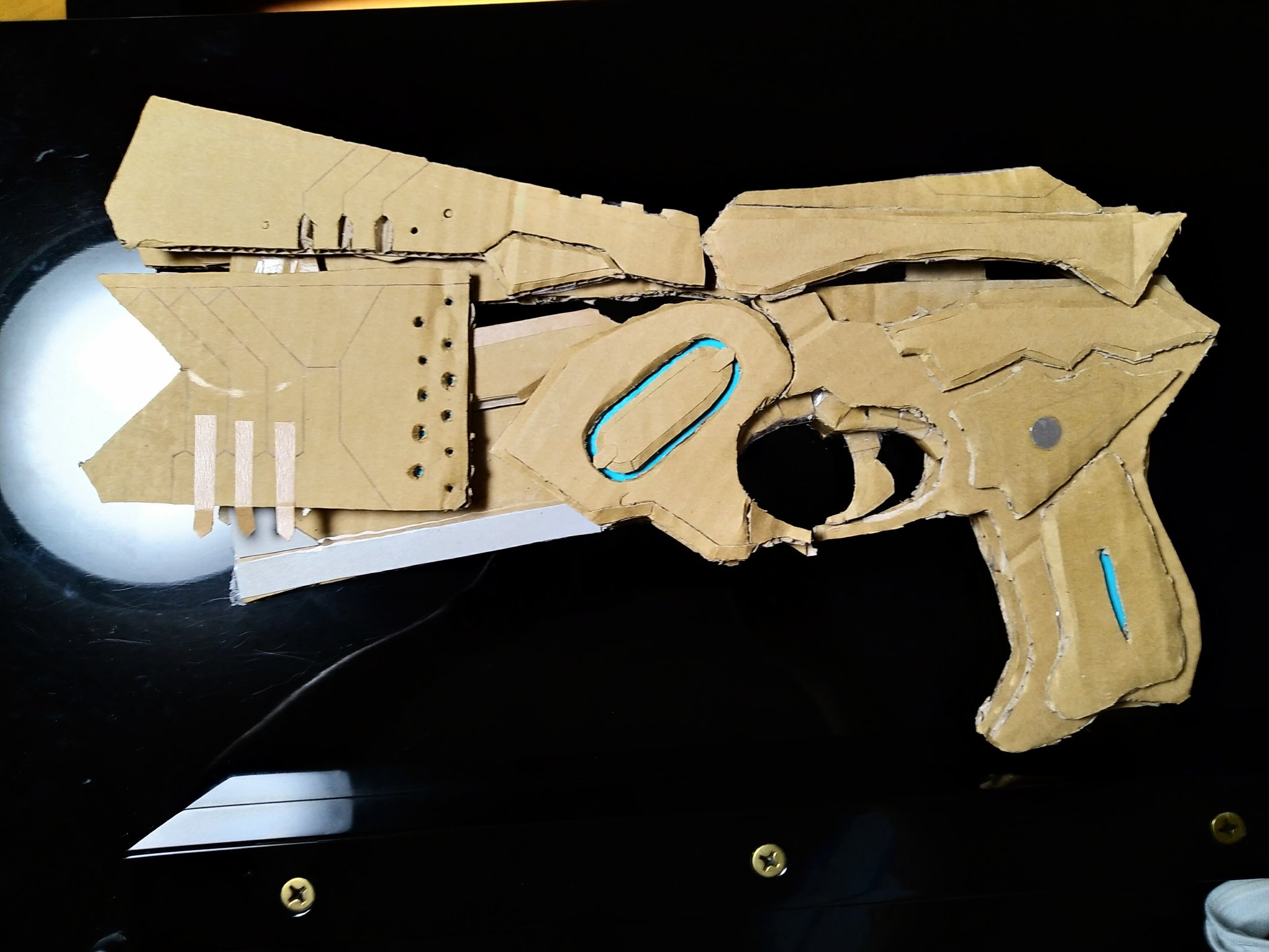 星花火 ダンボールで変形するドミネーター作りました T Co Pjxvp5y3ji Twitter
