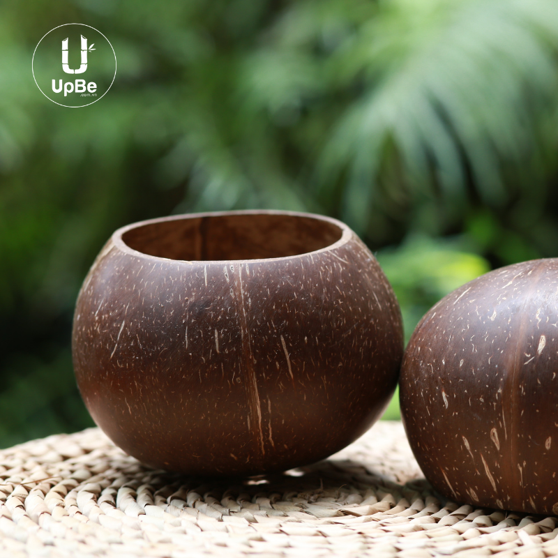 UpbeVietnam's tweet photo. Nature has a way of producing simple things that have a great many uses. Just a little bit of creativity and we can reap the rewards of natures bounty. Coconut pots bring new elegence to any design. Sustainable, enviromentally friendly, and all natural. #UpBe #environment #nature https://t.co/5sGkCwSJGI