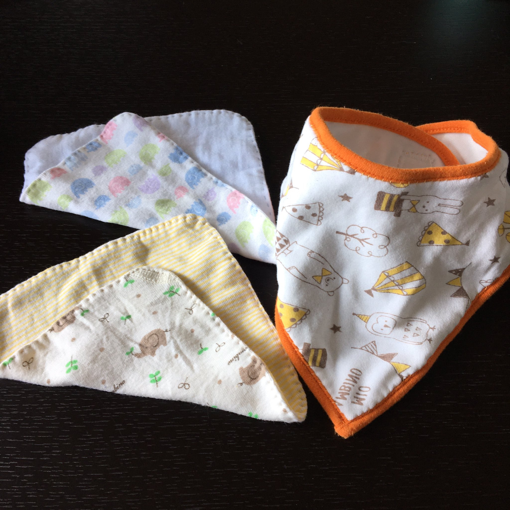 てぃもつぃーまま 昨日一日で作ったもの リユーススタイ 上の布だけ張り替え 肌着リメイクハンカチ 2 ガーゼハンカチ近所に売ってないかもなので量産する予定です 赤ちゃんのもの奪わないで ハンドメイド 赤ちゃん用品 2人目妊娠 肌着 てぃもつぃーまま 昨日一日で作ったもの リユーススタイ 上の布だけ張り替え 肌着リメイクハンカチ 2 ガーゼハンカチ近所に売ってないかもなので量産する予定です 赤ちゃんのもの奪わないで ハンドメイド 赤ちゃん用品 2人目妊娠 肌着