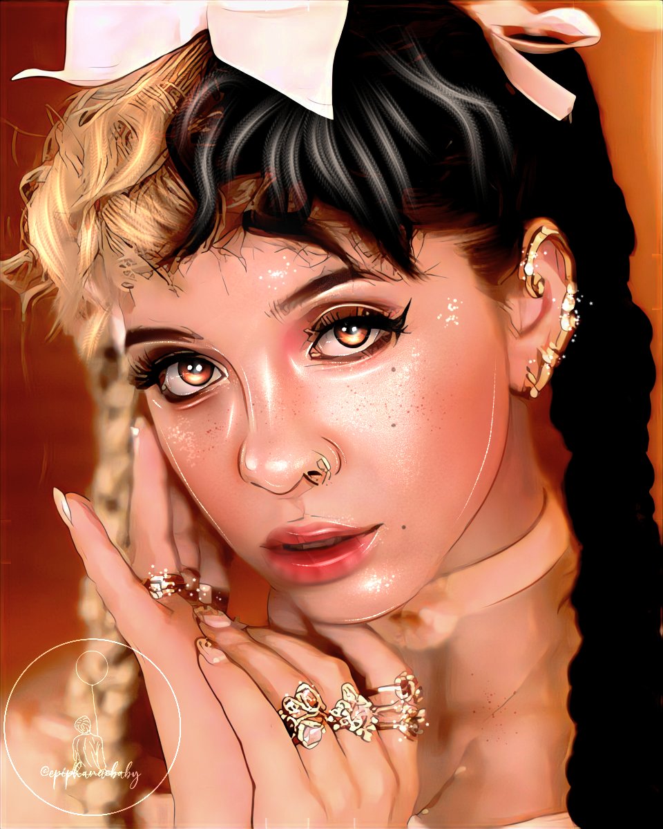 HAPPY BIRTHDAY MELANIE MARTINEZ!  