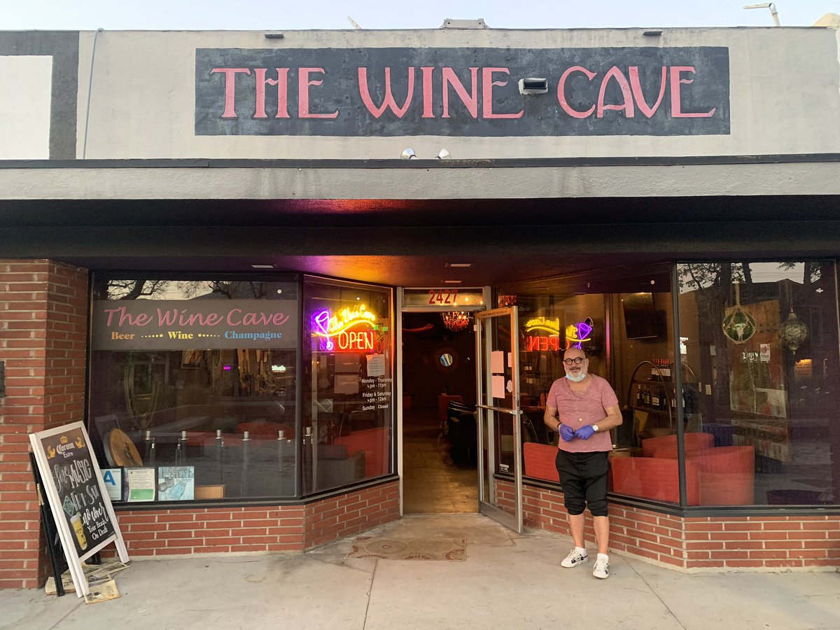 BillMelugin_'s tweet photo. “Unless they handcuff me and take me to jail, I will NOT close.”
TONIGHT: Two local small business owners have had enough w/ lockdown orders &amp; are reopening. They never got any gov’t money, say they’re going under, and they plan to fight any gov’t effort to stop them. @FOXLA 10pm https://t.co/J2mgO1BpCS