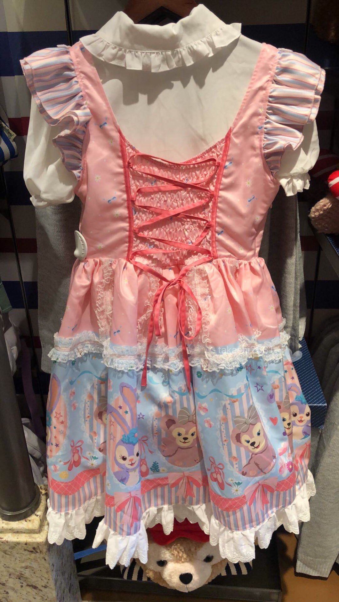 上海ディズニーグッズ紹介アカウント 上海ディズニーからメイちゃん ルーちゃんのセットアップが新発売 上海のディズニー ファンにはロリィタさん多いですもんね 上海ディズニー Shdl Md T Co Evudanmehi Twitter