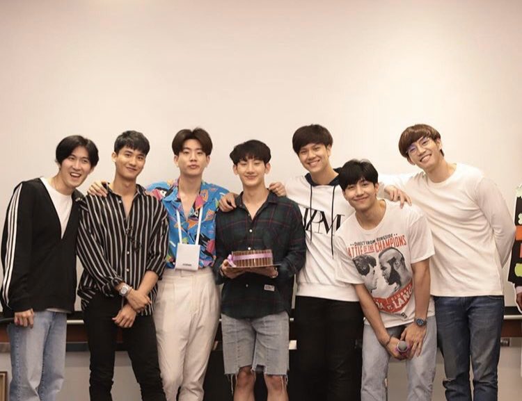 4/28/19it was also gunsmile's bday event that day, so in the morning they were w/ the other gmm boys if ur wondering why new wasn't in the group photo that was bc he was late 