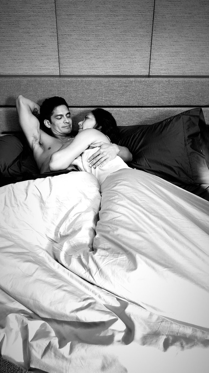 lunabesane's tweet photo. Lim said she doesn't like cuddling after I think she lied😭💀 I'm dead today 
#LIMLENDEZ https://t.co/0I2IDNYq4O
