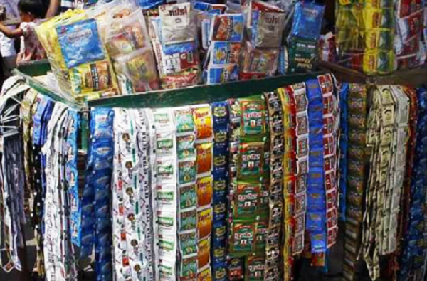 mahae_news's tweet image. #Coronolockdown:जीवनावश्यक वस्तूंच्या नावाखाली गुटख्याची तस्करी, पालघरमध्ये 15 लाखांचा गुटखा जप्त mahaenews.com/137940/