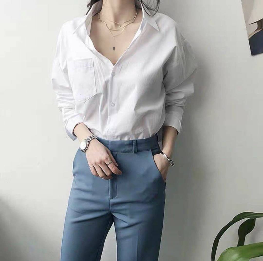 PerfectStyles6's tweet image. เซ๊กซี่เบาๆ ผ้าฝ้ายอย่างดี มีกระเป๋าข้างเดียว ผ้าใส่สบาย ไม่มี เอ้าท์ 👍🏻 เปิดไหล่ก็ได้ เปิดนมก็ดี  แขนยาว กันแดดประเทศไทยได้ดีเยี่ยม

อก32-38" ยาว 27"

🌈🌈 ราคา 280บาท 🌈🌈

#ขายของออนไลน์ #ขายเสื้อผ้า #เสื้อผ้าแฟชั่น #เสื้อผ้า #เสื้อผ้าพร้อมส่ง #เสื้อผ้ามือสองราคาถูก