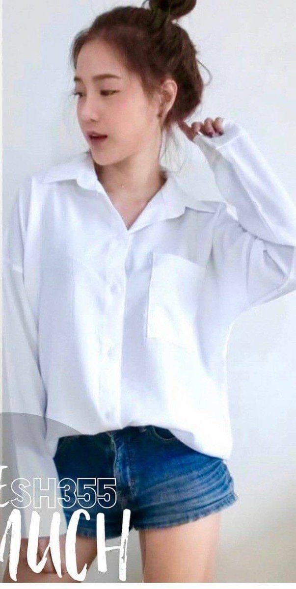 PerfectStyles6's tweet image. เซ๊กซี่เบาๆ ผ้าฝ้ายอย่างดี มีกระเป๋าข้างเดียว ผ้าใส่สบาย ไม่มี เอ้าท์ 👍🏻 เปิดไหล่ก็ได้ เปิดนมก็ดี  แขนยาว กันแดดประเทศไทยได้ดีเยี่ยม

อก32-38" ยาว 27"

🌈🌈 ราคา 280บาท 🌈🌈

#ขายของออนไลน์ #ขายเสื้อผ้า #เสื้อผ้าแฟชั่น #เสื้อผ้า #เสื้อผ้าพร้อมส่ง #เสื้อผ้ามือสองราคาถูก