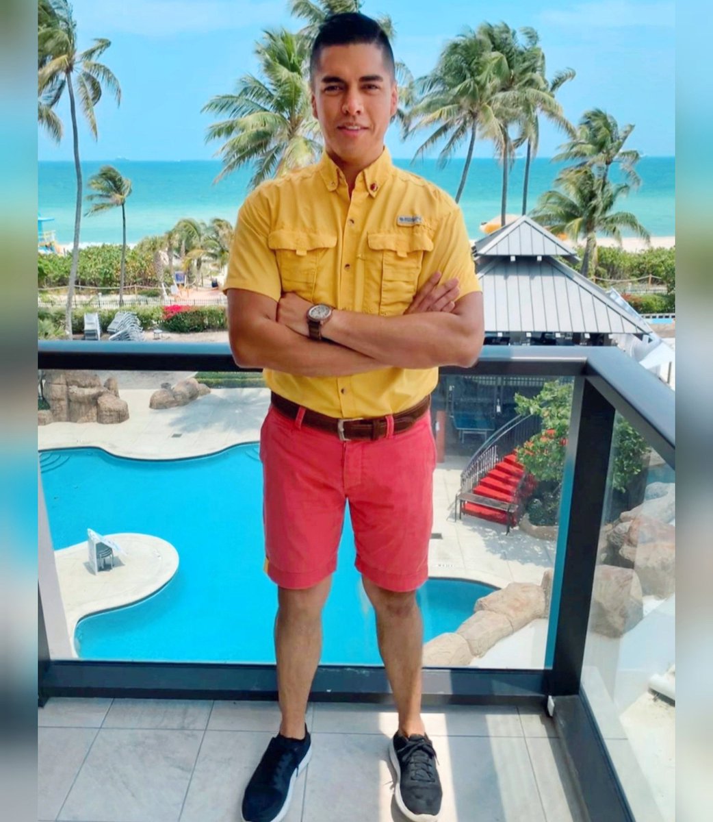 Toda esta pausa global, mas que una pausa en si, es la oportunidad perfecta para que recargemos todas la energías, fuerzas, sentimientos, emociones, pensamientos posibles, para recibir aquello que comienza. Será intenso.  Será mas feliz 👑♥️ #Miami #USA #OscarVigoya #God #Love