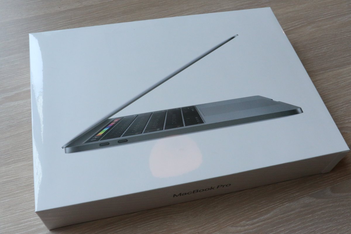 Mia75503607's tweet photo. #Congratulation, We’ve succeeded in finishing our first live!!
Same congratulation to the to #winners:
Dr. Paula Gudalewska wined 50 boxes Fanta Files.#AFFONE
Dr. Salsabeel ElAkhtal wined the big prize: Mac book Pro👏👏👏 https://t.co/AB9B0M08KY
