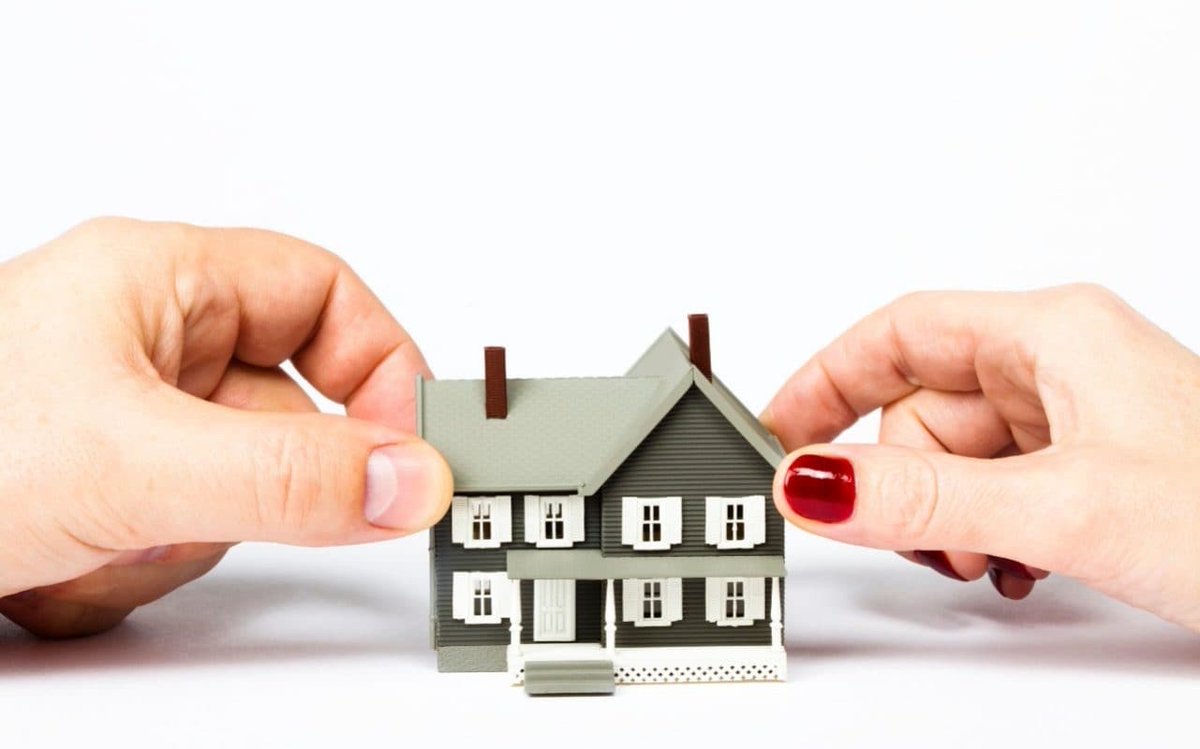 Contrary to popular belief, #divorce is actually down during lockdown - and here's why. buff.ly/2yT7a4s buff.ly/2yT7a4s via <a href="/thetimes/">The Times and The Sunday Times</a>  google.co.uk/amp/s/www.tele…