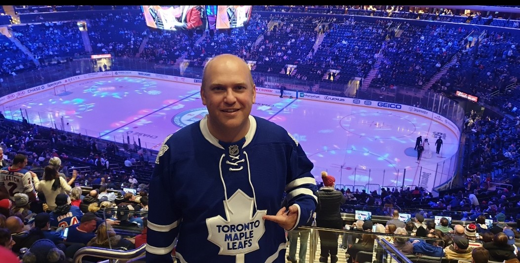 MrJamiePlunkett's tweet image. 3 challenges @GreenfieldIntS 
1. ⚽️shirt for wellbeing calendar 🏴󠁧󠁢󠁥󠁮󠁧󠁿 2. Plank challenge
3. Sport fact from my 🇨🇦wife = @TimHortons ☕ not only makes great 🍩 but was also a #stanleycup winning hockey player 🏒⛸ for the @mapleleafs! #behappybegis @taaleem @gisphysed @KHDA @GISPYPC