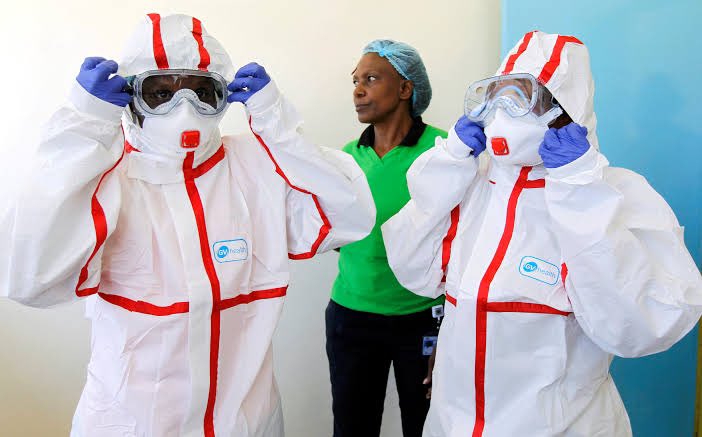 kmh_ug's tweet photo. #Asantefrontliners sincere gratitude to all our frontline workers:
-Laboratory and diagnostic teams
-Nurses
-Doctors
-rapid response teams
-psychologists/counsellors
-Clinical officers
-Public health officers https://t.co/mIeNcBeft0