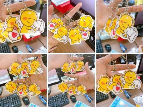 HuyenMBN's tweet photo. Móc khóa mica | In Kỹ Thuật Số - Digital Printing ltd., trên #Google: https://t.co/Lb1PjrEd3V #mockhoamica #inmockhoamica #lammockhoamica #lammockhoamicatphcm #mockhoamicainhinhtheoyeucau #congtyinan #congtyinanbaobi #congtyin #congtyinanquangcao #SweetQooBee https://t.co/Q2ydyB22sx