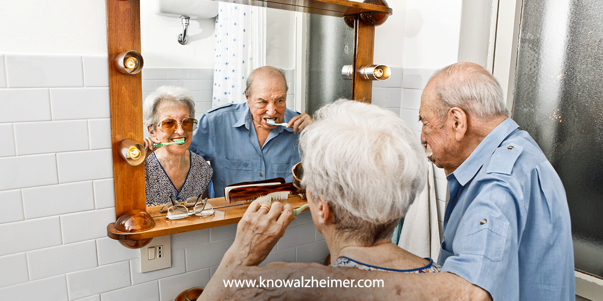 El aseo personal de un paciente de #Alzheimer será menos difícil con estos consejos 🚿⬇️
bit.ly/39s3oLO