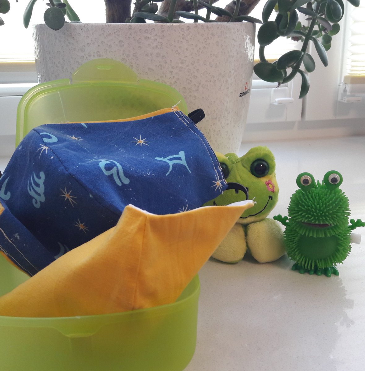 Einige Gedanken und Ideen zur #Maskenpflicht in unserem Blog: blogweise.junfermann.de/2020/04/28/cor…