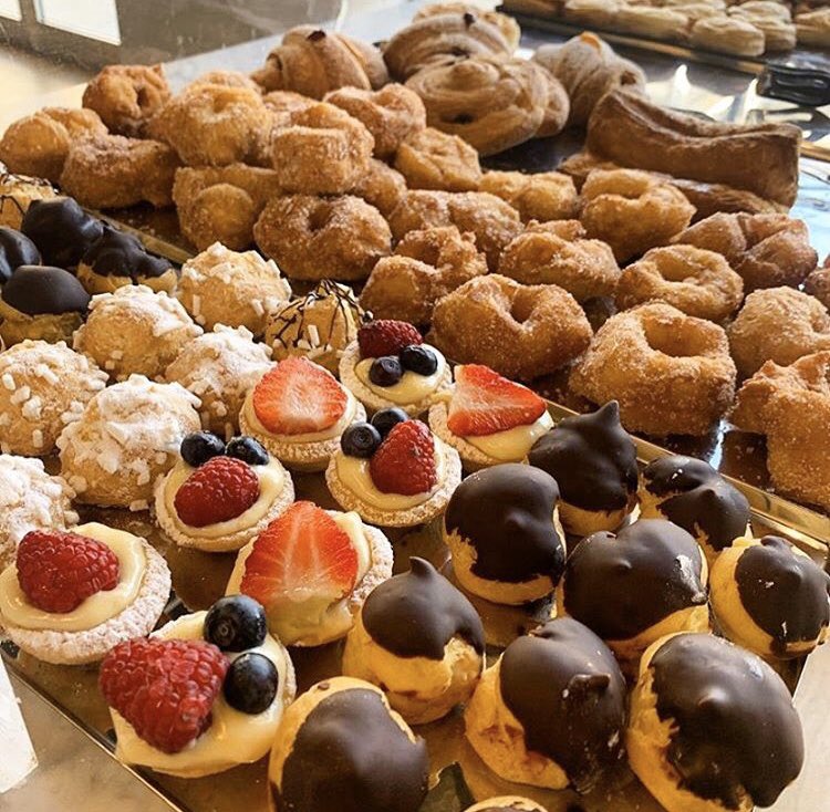 Who loves pastries?😋 #Food #TuesdayMotivation #TuesdayMorning #yummy #blog