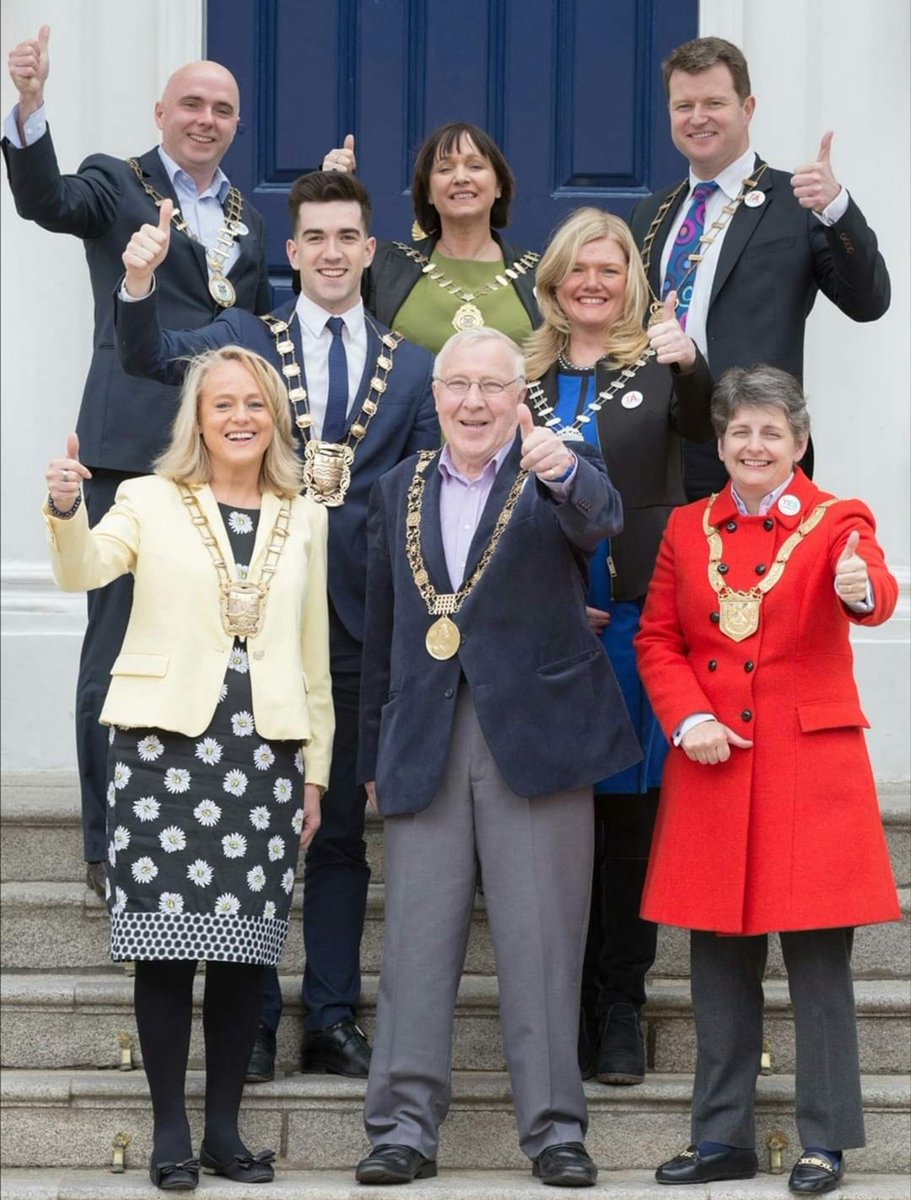 DooleySinead's tweet photo. Lovely memory popped up from 5 years ago today outside Dublin Mansion House. Supporting #mayorsformarriage #yesequality #marriageref @Fiona_Kildare @fintanwarfield @malcolmbyrne @DublinLord 🏳️🌈🇮🇪 https://t.co/tGEk8GKEzm