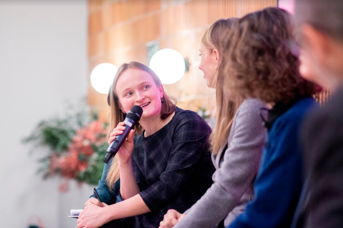 Wild Code School (@wildcodeschool) on Twitter photo Un honneur de compter <a href="/AnnaStpnoff/">Anna Stépanoff</a>, notre CEO, parmi le premier palmarès élaboré par <a href="/Madamefigaro/">Madame Figaro</a> et <a href="/joinjfd/">JFD</a> distinguant les dix #femmes qui ont cette année mis avec le plus de fulgurance leur outil #numerique au service de la société > bit.ly/2YexlwS Un honneur de compter <a href="/AnnaStpnoff/">Anna Stépanoff</a>, notre CEO, parmi le premier palmarès élaboré par <a href="/Madamefigaro/">Madame Figaro</a> et <a href="/joinjfd/">JFD</a> distinguant les dix #femmes qui ont cette année mis avec le plus de fulgurance leur outil #numerique au service de la société > bit.ly/2YexlwS
