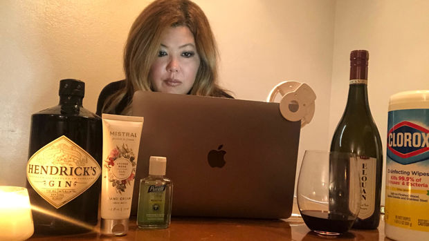 Five Questions from Quarantine: Rebecca Wray

From Los Angeles, Executive Producer #RebeccaWray shares her binge-watching schedule and how she copes with being apart from her <a href="/DURABLEGOODSTV/">DURABLE GOODS</a> coworkers and the rest of the industry.

shots.net/news/view/five…