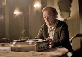 This weeks society sofa watch is  Peter Strickland’s Berberian Sound Studio, featuring Toby Jones. 

Find it on All4 &amp; tune in 7.30pm Friday.